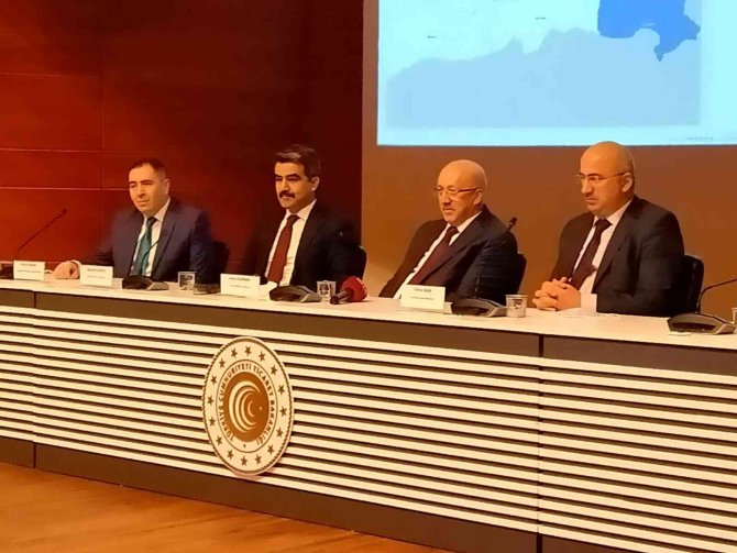 Ticaret Bakanlığında 795 Sözleşmeli Personelin Ataması Gerçekleştirildi