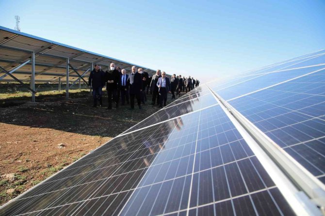 Üniversitenin Elektriği Güneş Enerjisinden Sağlanacak