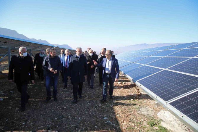 Üniversitenin Elektriği Güneş Enerjisinden Sağlanacak