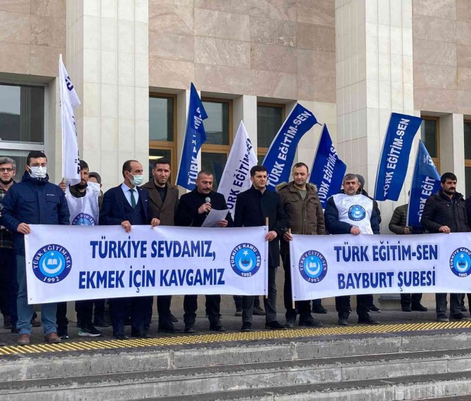 Türk Eğitim-sen Bayburt Şubesi, Öğretmenlik Meslek Kanunu Konulu Bir Basın Açıklaması Düzenledi