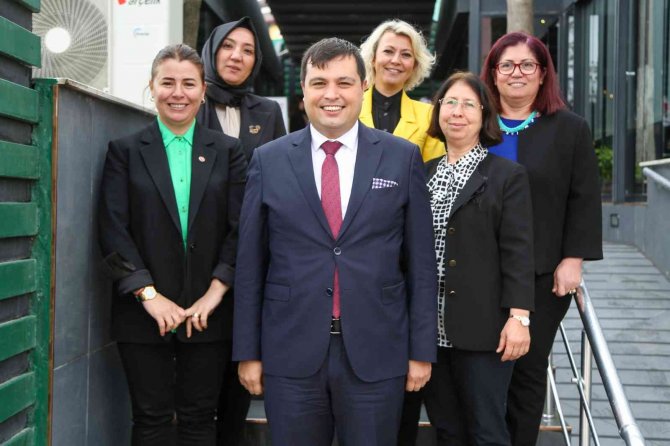 Başkan Çakın Seçilmiş Kadınlarla Buluştu