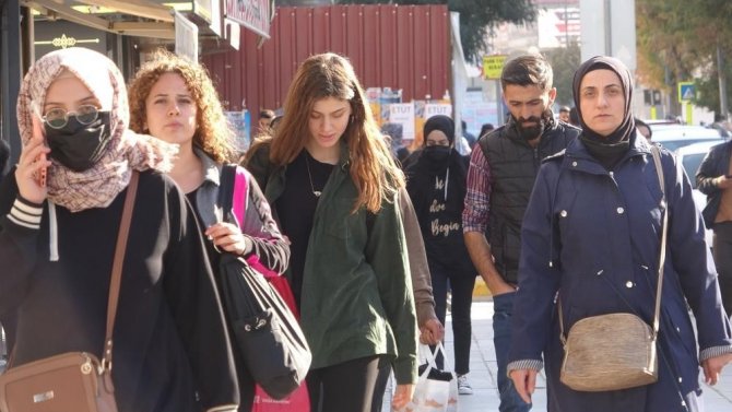 Vali Bilmez: “Hastanede Yatanların Çoğu Aşısız"