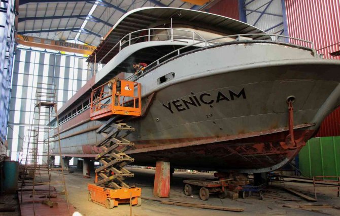 Yılda 10 Bin Ton Çelik Bu Tersanede Gemilere Dönüşüyor