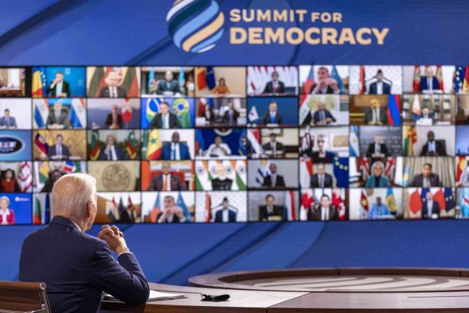 Abd Ev Sahipliğindeki "Demokrasi Zirvesi" Başkan Biden Liderliğinde Başladı