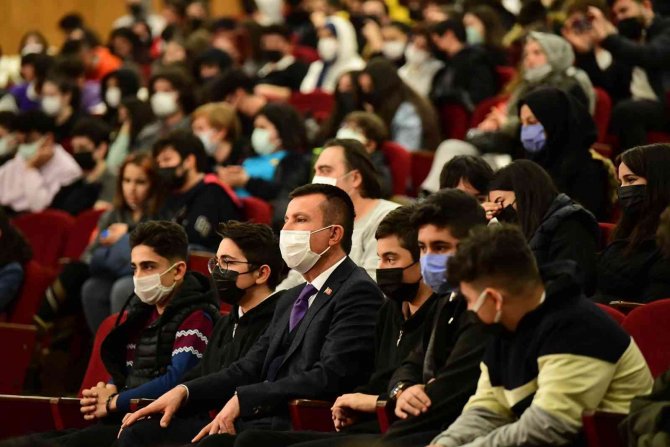 Altındağ’da ’Cumhuriyet Destanı’ Konulu Söyleşi Düzenlendi