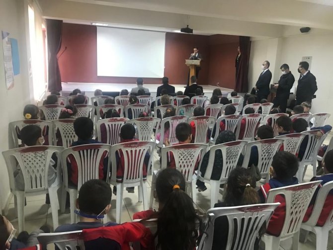 Altıntaş’ta Yerli Tohum Tarım Atölyesi Projesi