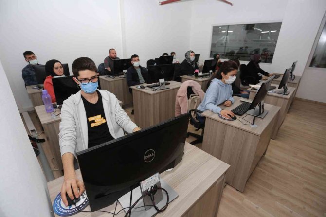 Canik’te İş Garantili Eğitimler Başladı