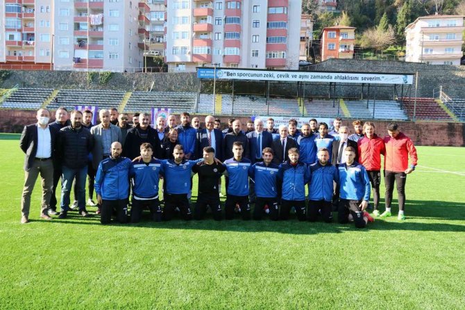 Başkan Posbıyık Futbolculara Moral Verdi