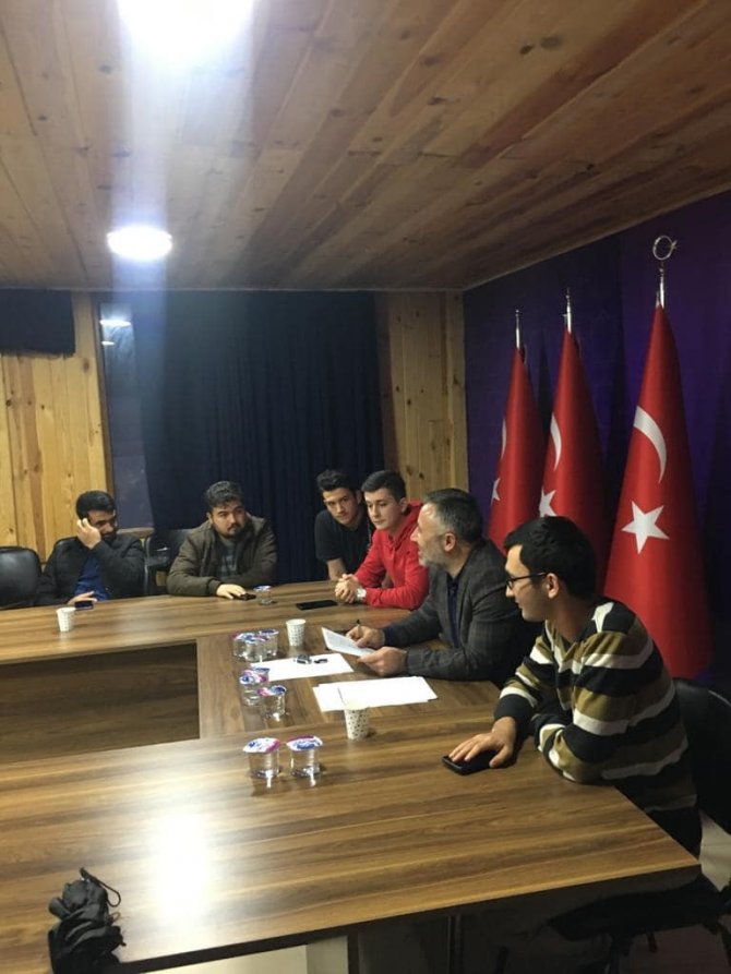 Başkan Yıldırım Üni̇ak Üyeleri İle Bir Araya Geldi