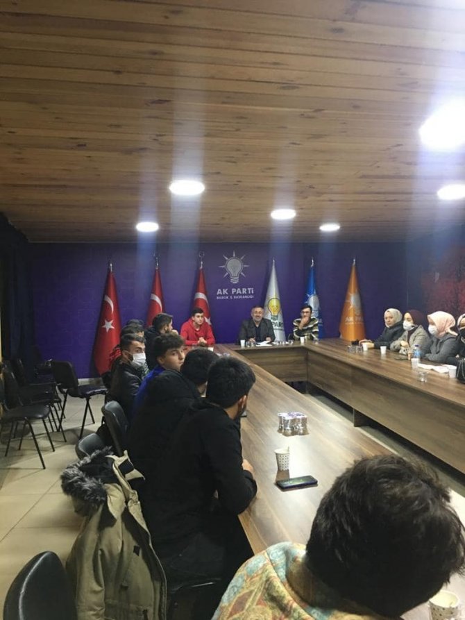Başkan Yıldırım Üni̇ak Üyeleri İle Bir Araya Geldi