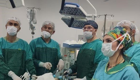 Baün Hastanesinde İlk Laparoskopik Prostat Kanseri Ameliyatı Yapıldı