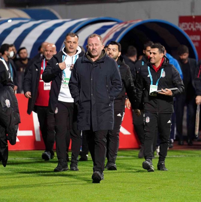Beşiktaş’ta Sergen Yalçın Dönemi Sona Erdi