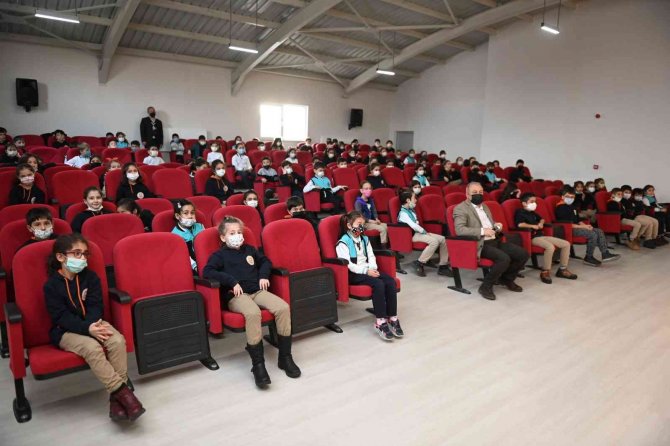 Seminer Verilen Öğrenciler Su Muhafızı Oldu