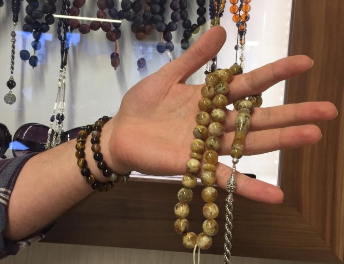 Şifa Niyetine Kehribar Taşı