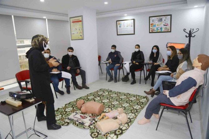Belediye Çalışanlarına İlk Yardım Eğitimi Verildi