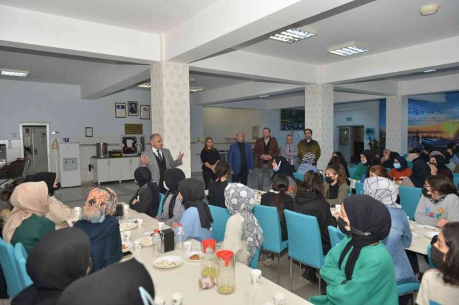 Elazığ’da ‘Muhabbetimiz Bol Olsun’ Projesi Sürüyor