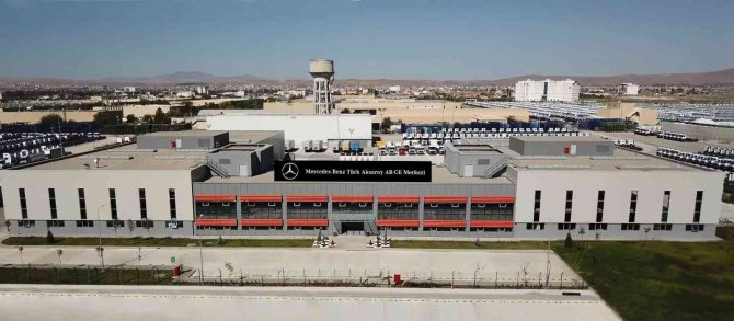 Elektrikli Eactros’ta Mercedes-benz Türk Kamyon Ar-ge Ekibi İmzası