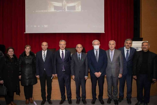 Ebyü’de “Ahıska Türkleri Ve Sürgündeki Aşıklık Geleneği” Temalı Konferans Verildi