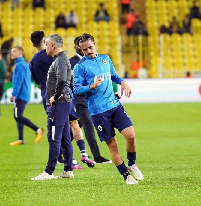 Pelkas 6 Maç Sonra 11’de