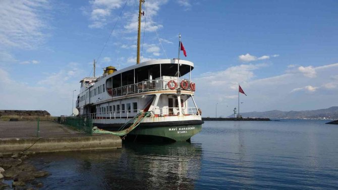 Boğazın Emektarı Meclis Kararıyla Satışa Çıkarılıyor