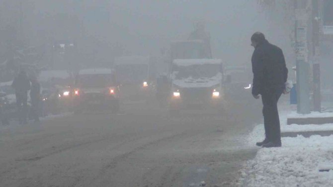 Kars’ta Ulaşıma Sis Engeli