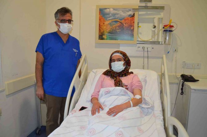 Uyuşma Şikayeti İle Gittiği Hastanede Beyninde Tümör Olduğunu Öğrendi