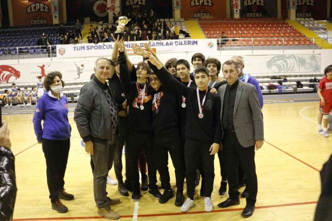 Kepez Belediyesi Spor Kulübü Oyuncuları İlk 2’de