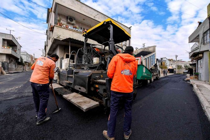 Mersin’de Asfalt Çalışmaları Sürüyor
