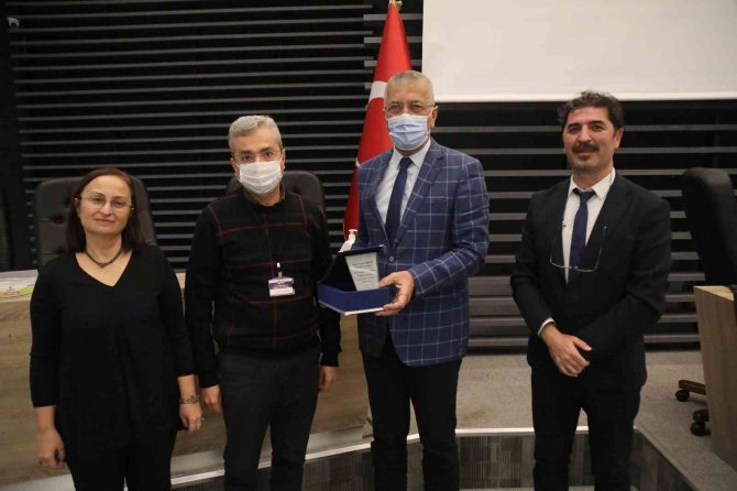 Yerel Yönetimler Ve Kadın Üretici Pazarları Panelde Konuşuldu