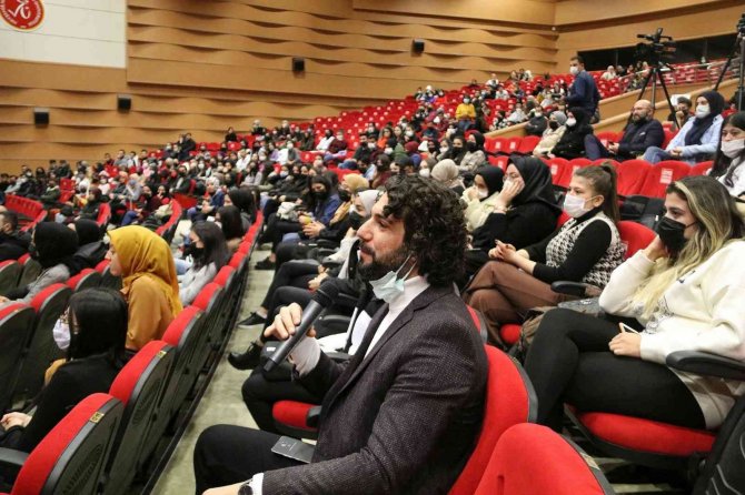 Nevü’de “Geleceğini Uyuşturma” Konulu Seminer Düzenlendi