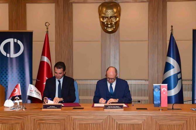 Anadolu Üniversitesi Ve Türi̇b Arasında İş Birliği Protokolü İmzalandı
