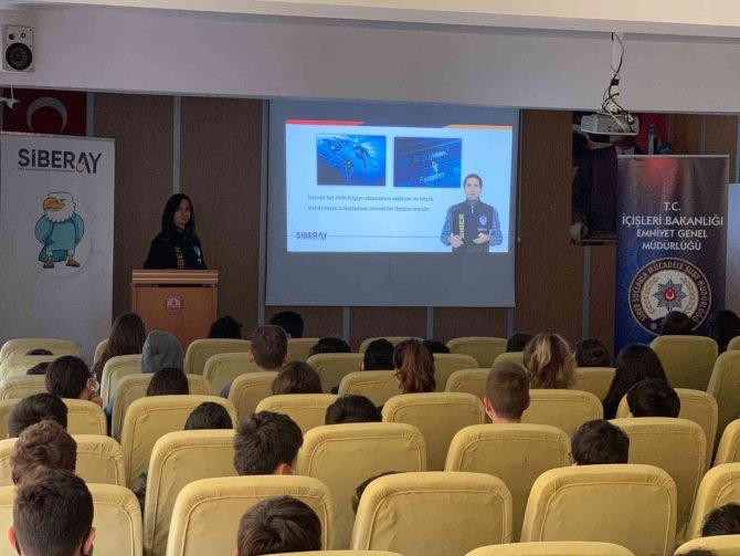 Siberay Projesi Okullarda Anlatıldı