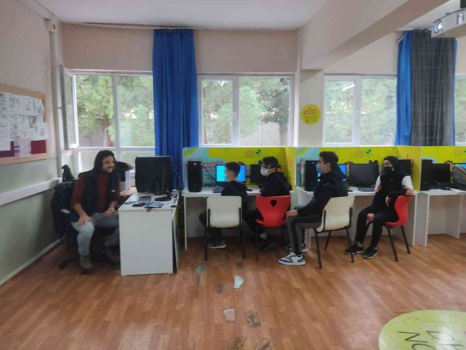 Siberay Projesi Okullarda Anlatıldı