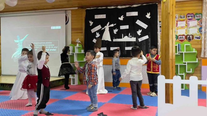 Sincan’da Minik Semazenler Mevlana’yı Unutmadı