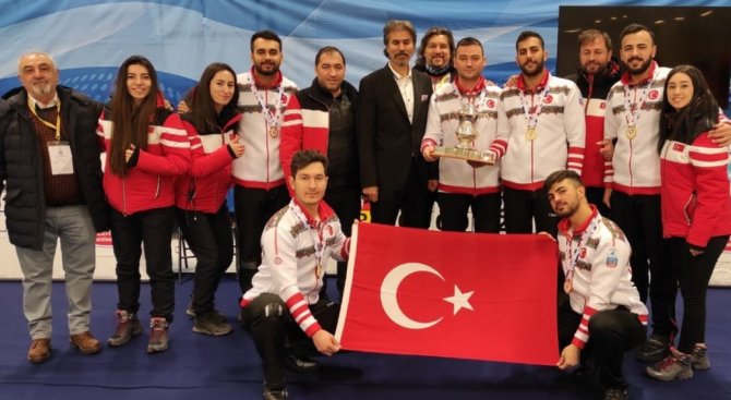 ’Türkiye Curling Takımları’nın Başarısına Dpü Katkısı