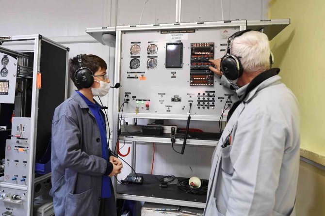 Tusaş Aviyonik, Motor Ve Robotik Kodlama İle Öğrencileri Geleceğe Hazırlıyor