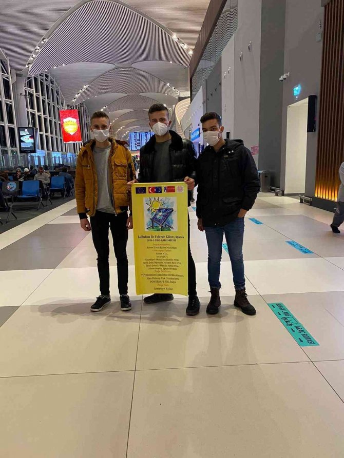 Uzunköprülü Öğrenciler Çekya’da Staj Yapacak