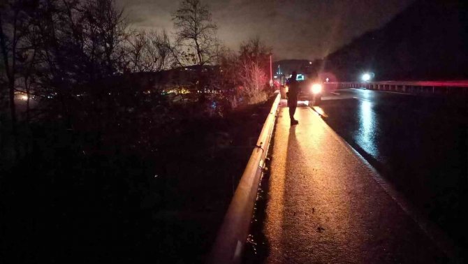 Ereğli Polisinden Operasyon: 2 Kilo Uyuşturucu Ve Dinamit Ele Geçirildi