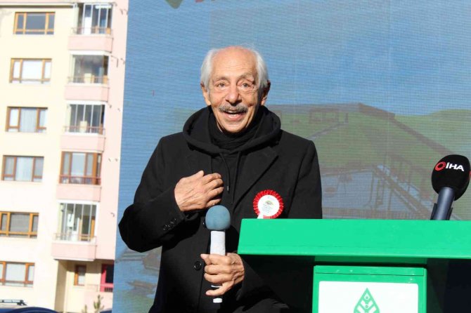 Çankaya Belediyesi Tamamlanan Parka Genco Erkal’ın Adını Verdi