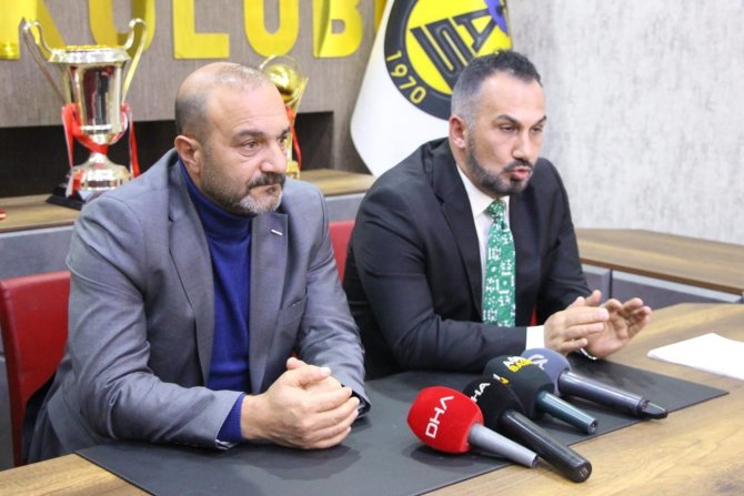 Ağrı 1970 Spor Teknik Direktör Yeşilova İle Sözleşme İmzaladı