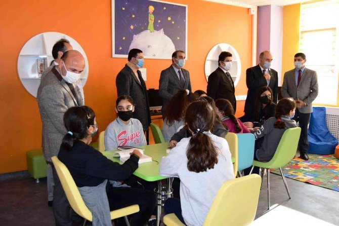 Subaşı’nda Okullara Kütüphane