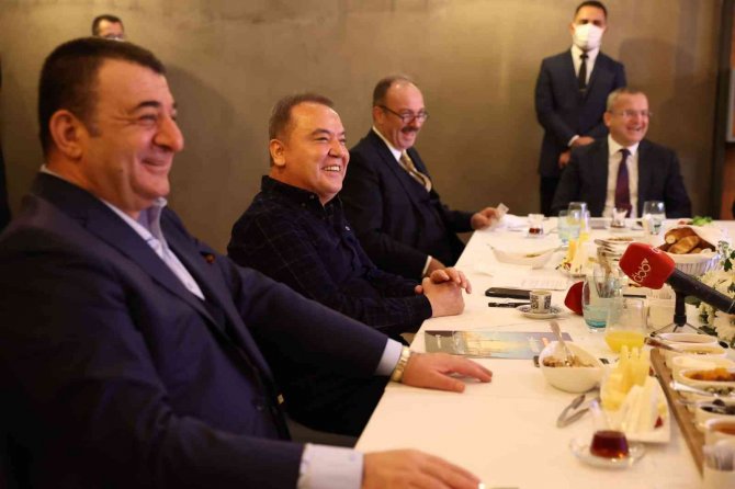 Başkan Böcek Turizmcilere Lara-kundu Turizm Yolu Projesini Anlattı