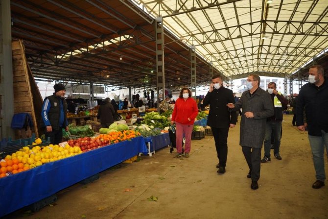 Ayvalık’ta Başkan Ergin’den Sarımsaklı Pazaryeri Ziyareti