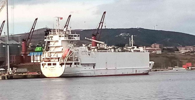 Hayvan Yüklü Gemi İki Saatte Tahliye Edildi