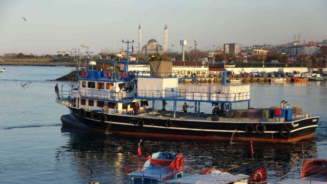 Balıkçılar Hamsi İçin Gürcistan Ve Abhazya’ya Yolcusu