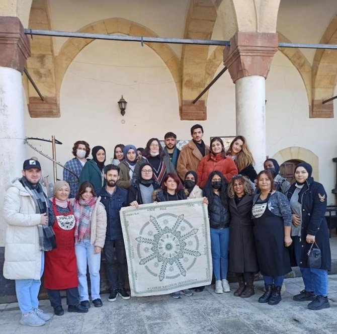 Tekstil Ve Moda Tasarımı Bölümü Öğrencilerinden Teknik Gezi