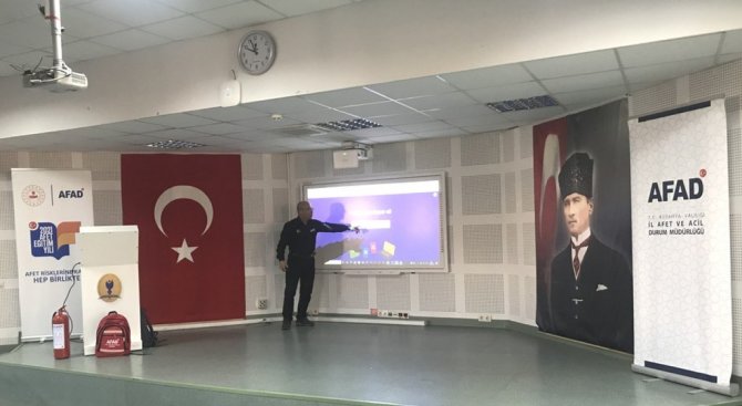 Dpü’de Afet Farkındalığı Semineri