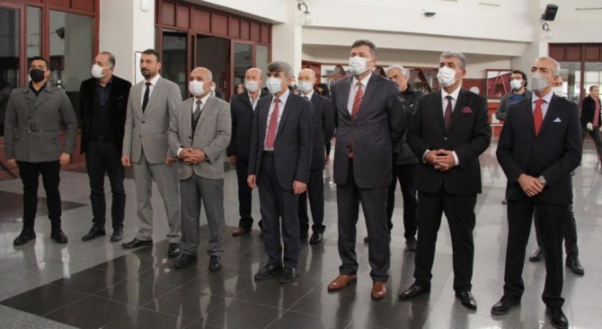 Dpü’de Çizgide Ahenk Ve Zarafet Hat Sergisi