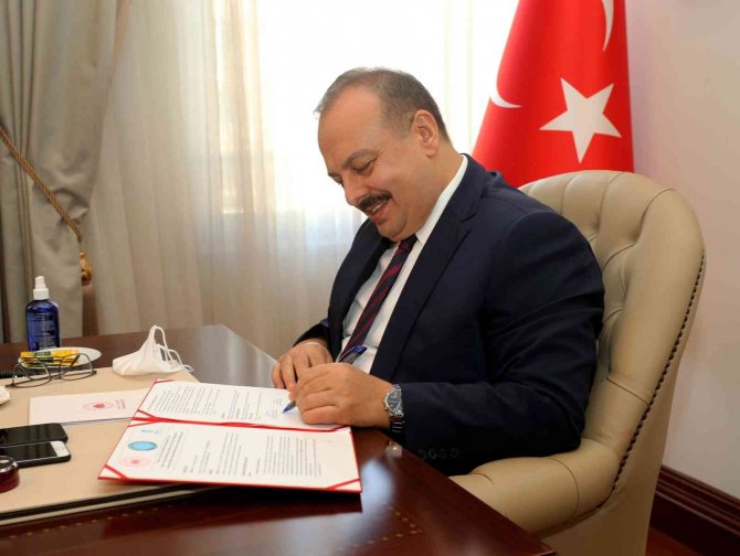 Borsadan Üniversiteye Anatomi Binası