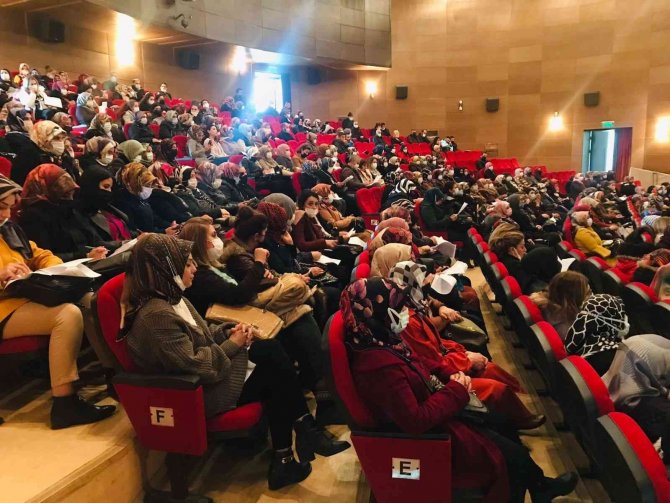 Halk Eğitim Merkezinde Usta Öğreticilere Aşı Farkındalığı Eğitimi